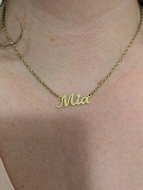 2/$20 Gold Tone “Mia” Nameplate Necklace – Personalized Jewelry